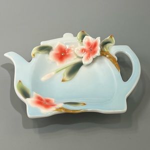 ☕️You Must Bundle☕️ Pier 1 ceramic Tea bag holder. Good condition.